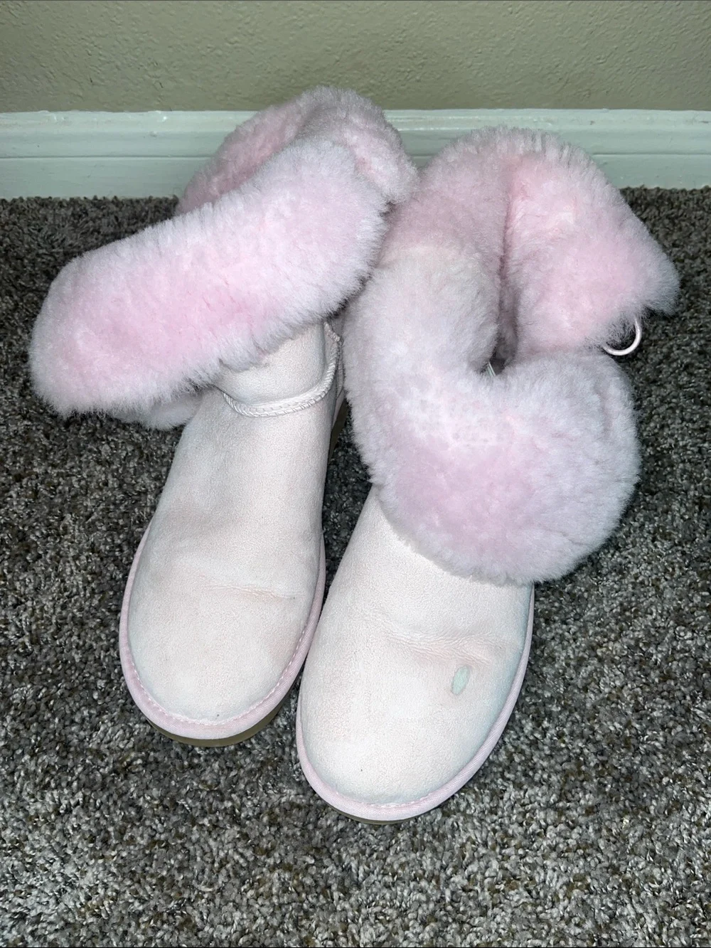 UGG Women's Light Pink Shearling Pom Pom Winter Boots